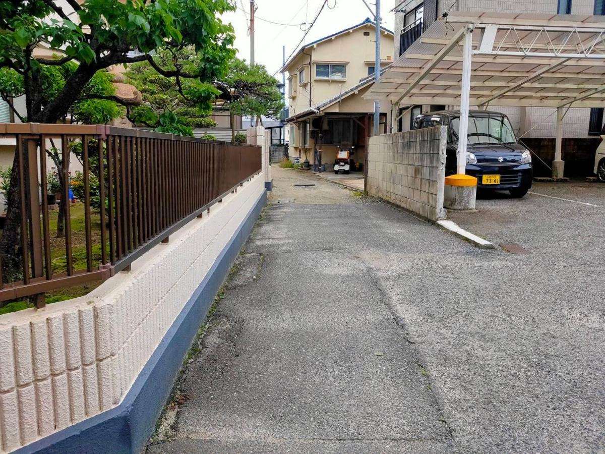 West Crab Base Villa Hiroshima Eksteriør bilde
